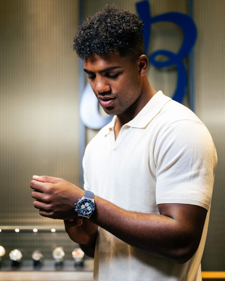 Breitling SA renews partnership with world cup winner Moodie.
