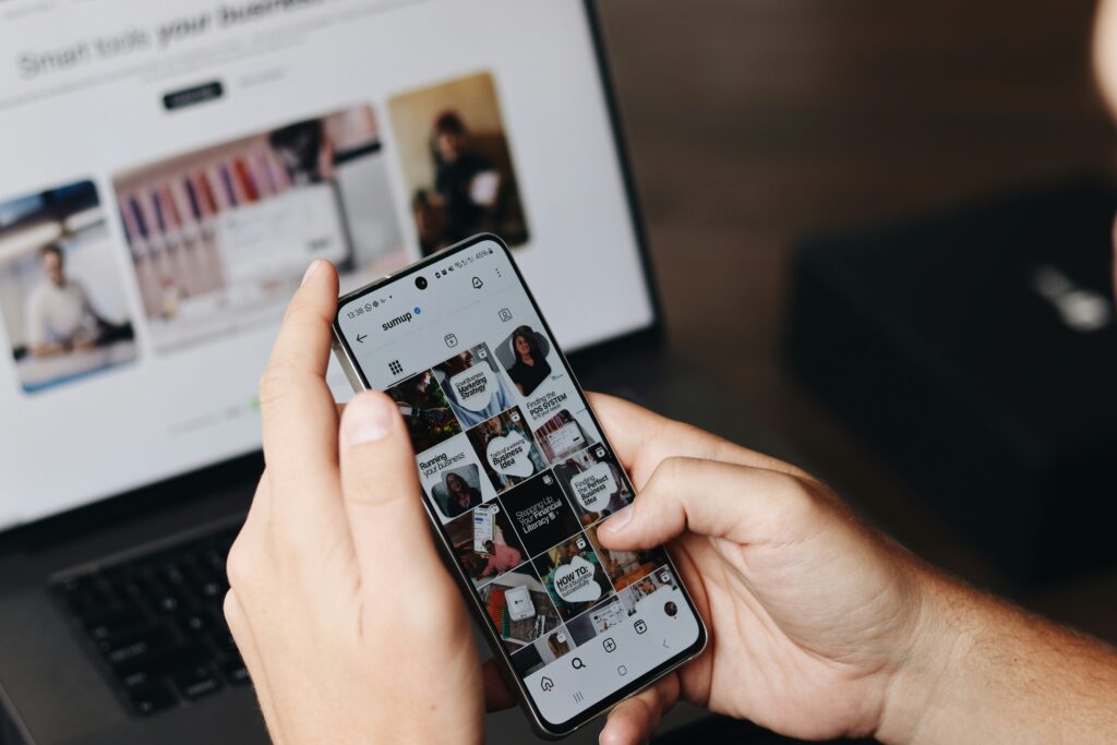 How to stand out in a crowded social feed – design, timing, and creative experimentation